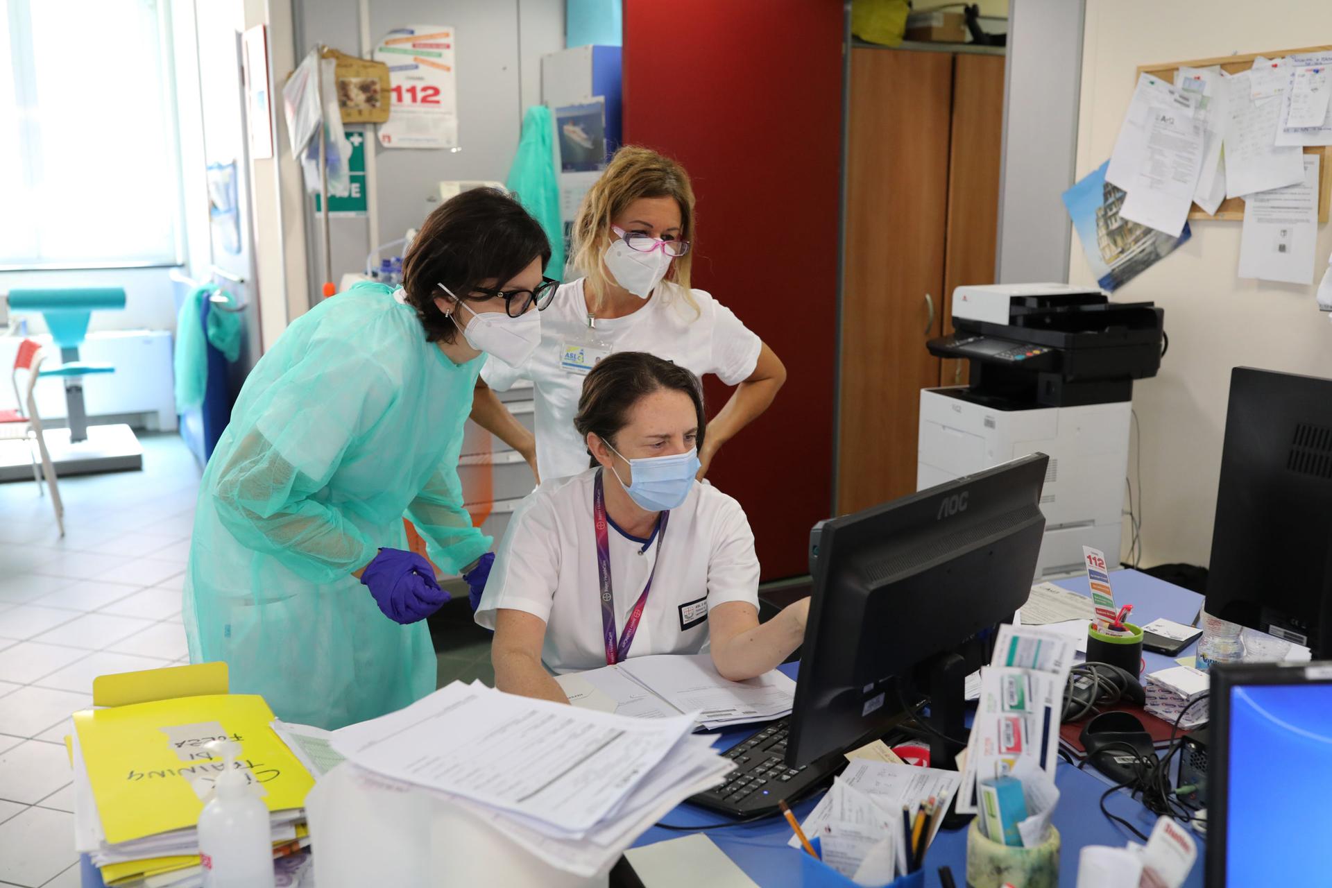 Interoperability and greater data sharing across health care is a top priority of HHS, but its reliance on APIs pose some privacy and security risks. Medical staff analyze patient data at the Department of Rehabilitative Cardiology of ASL 3 Genova on July 21, 2020, in Genoa, Italy. (Photo by Marco Di Lauro/Getty Images)