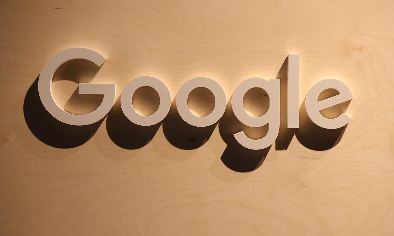 Google Logo wood