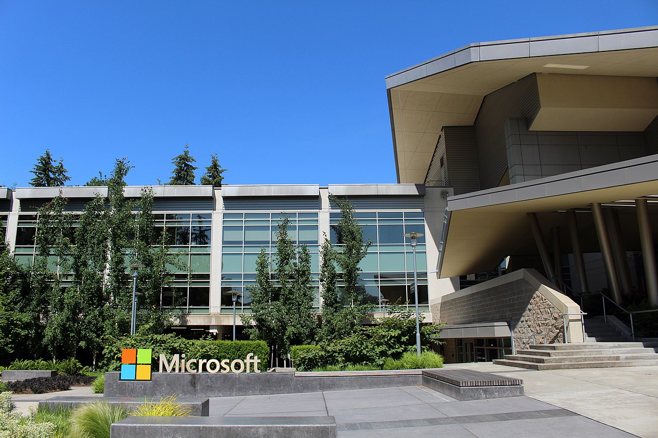 Microsoft aims to expand cloud security by acquiring RiskIQ